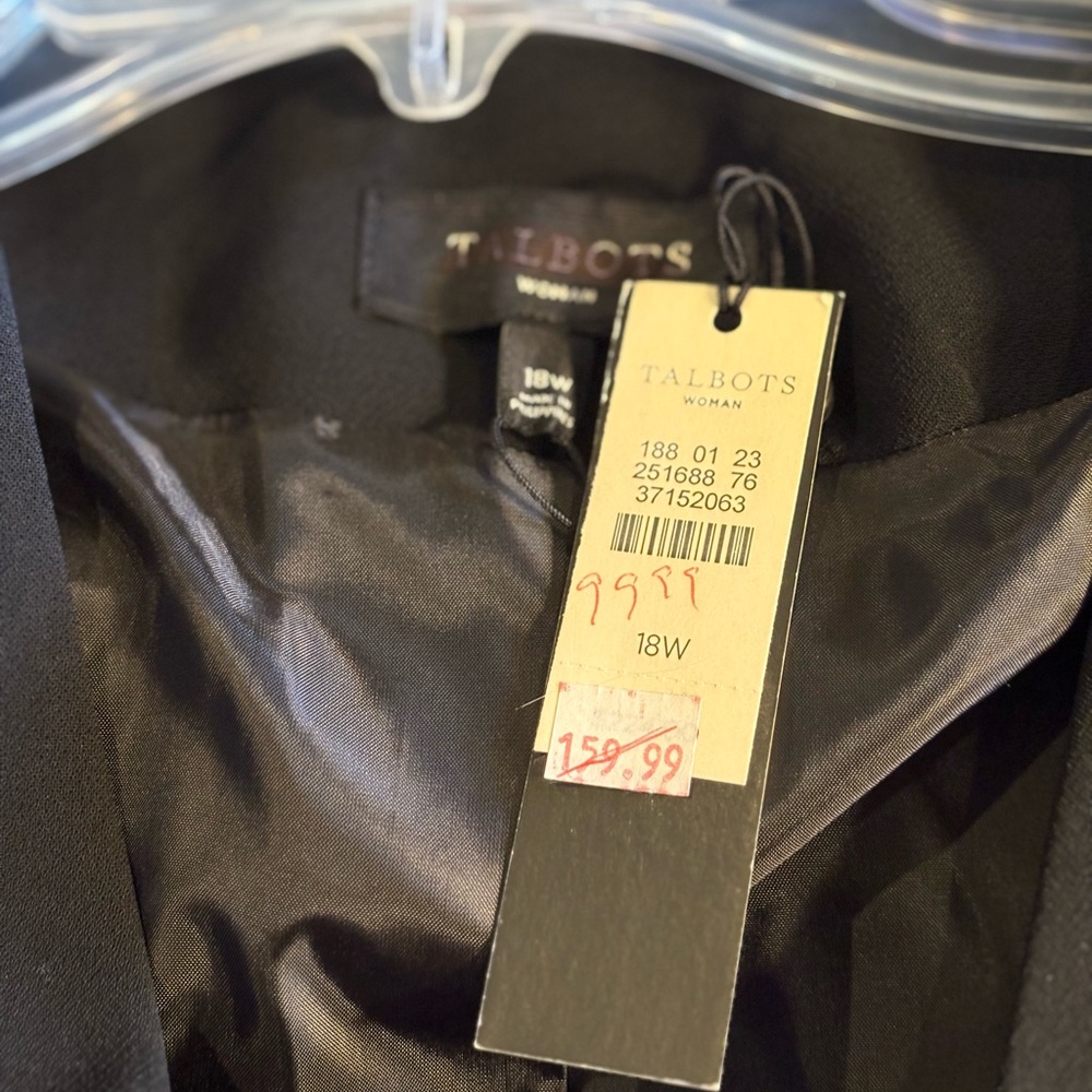 144. Talbots Black Women's Blazer, Size 18W - Picture 6 of 8